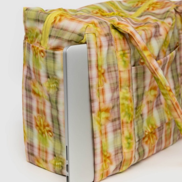 NEW! BAGGU Retired Pattern (Collina Strada NWT Small Cloud Carry-on Boxer Plaid) - Picture 3 of 9